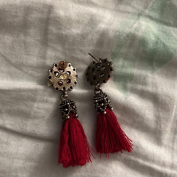 Tassel earrings - Picture 3 of 4